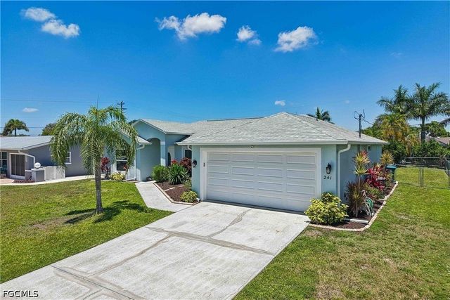 241 SW 34th TER, Cape Coral, FL 33914