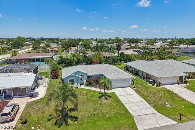 241 SW 34th TER, Cape Coral, FL 33914
