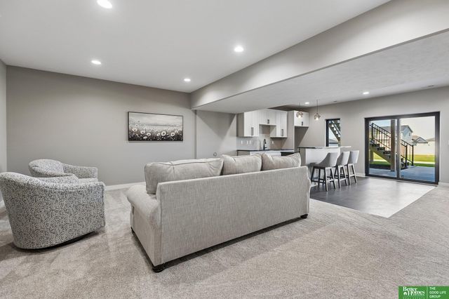11663 S 123rd Avenue, Papillion, NE 68046