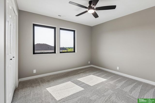 11663 S 123rd Avenue, Papillion, NE 68046