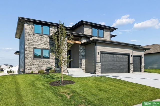 11663 S 123rd Avenue, Papillion, NE 68046