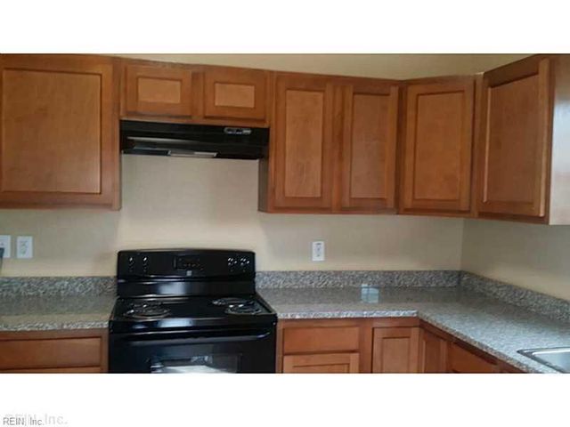 3214 Bapaume AVE, Norfolk, VA 23509