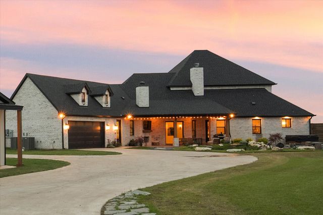 1911 Ozro Road, Venus, TX 76084