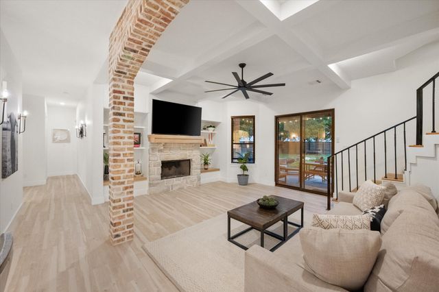 1911 Ozro Road, Venus, TX 76084