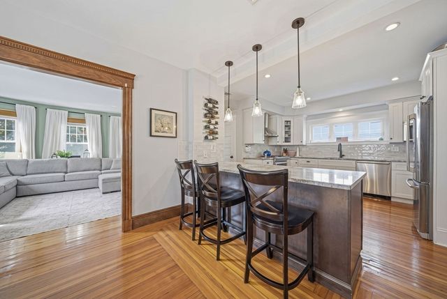55 Hobart Ave, Braintree, MA 02184