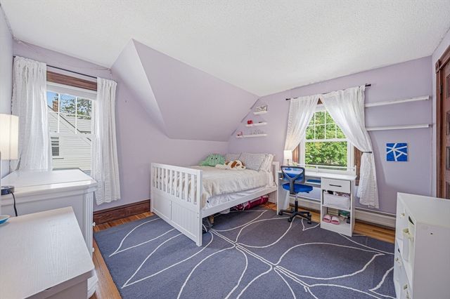 55 Hobart Ave, Braintree, MA 02184