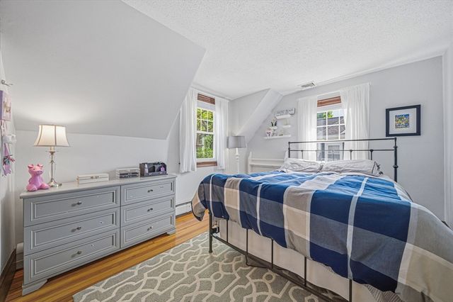 55 Hobart Ave, Braintree, MA 02184
