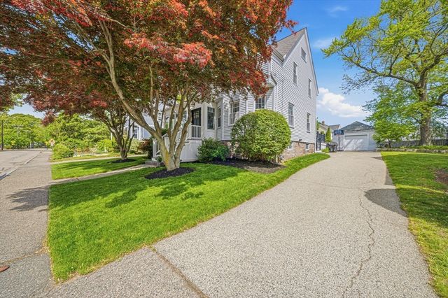 55 Hobart Ave, Braintree, MA 02184
