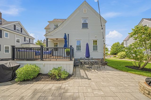 55 Hobart Ave, Braintree, MA 02184