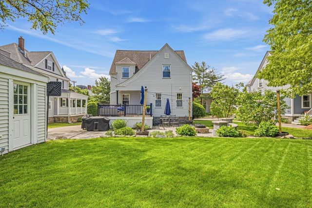 55 Hobart Ave, Braintree, MA 02184