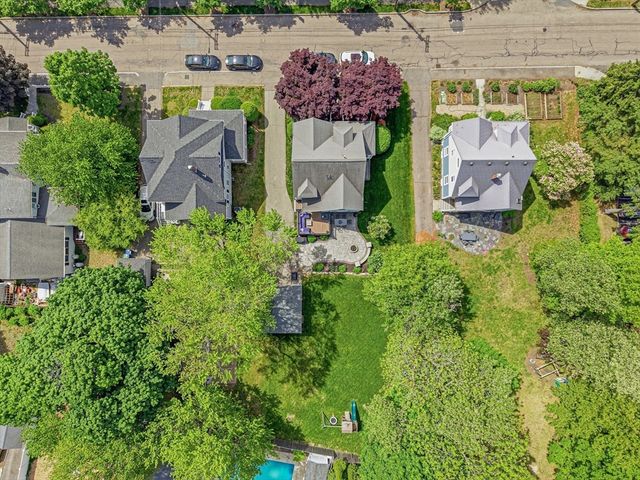 55 Hobart Ave, Braintree, MA 02184