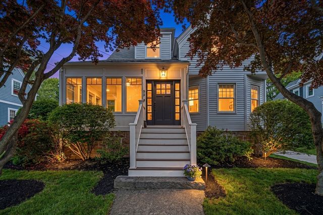 55 Hobart Ave, Braintree, MA 02184