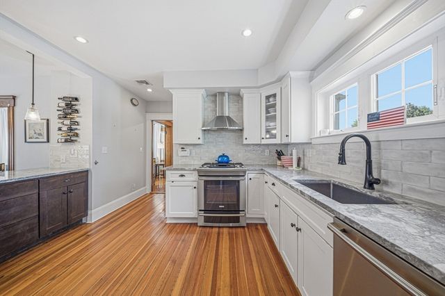55 Hobart Ave, Braintree, MA 02184