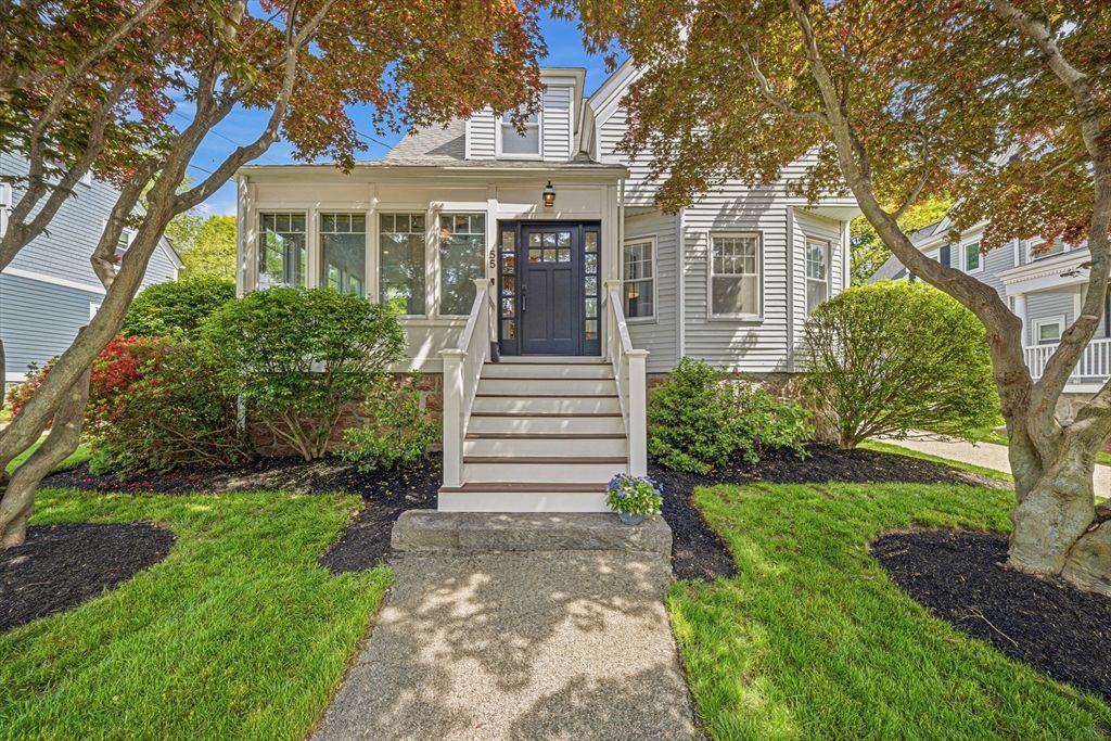 55 Hobart Ave, Braintree, MA 02184