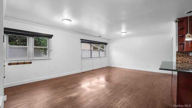 185 E 17th Street, Huntington Station, NY 11746