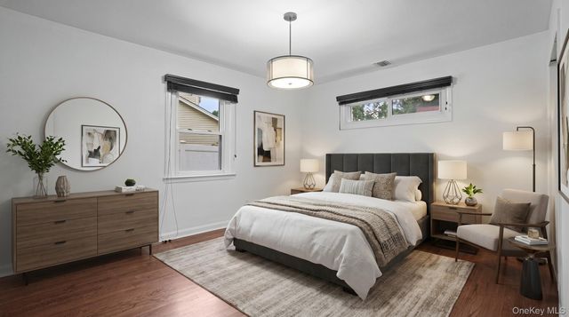 185 E 17th Street, Huntington Station, NY 11746