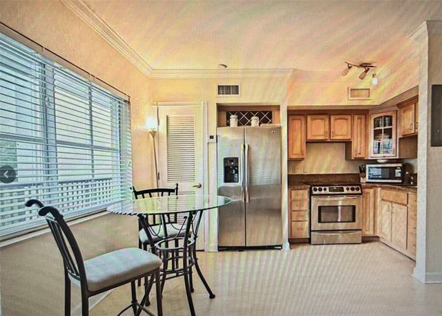 924 SE 2nd Street 20, Fort Lauderdale, FL 33301