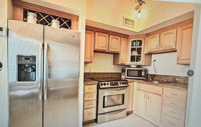 924 SE 2nd Street 20, Fort Lauderdale, FL 33301