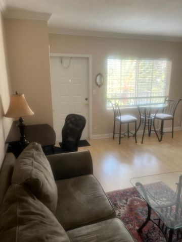 924 SE 2nd Street 20, Fort Lauderdale, FL 33301