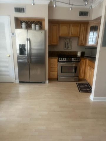 924 SE 2nd Street 20, Fort Lauderdale, FL 33301