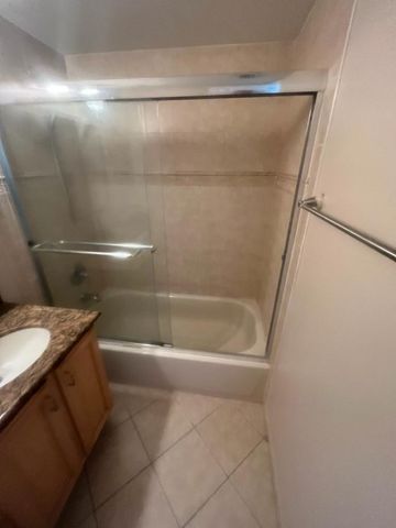 924 SE 2nd Street 20, Fort Lauderdale, FL 33301