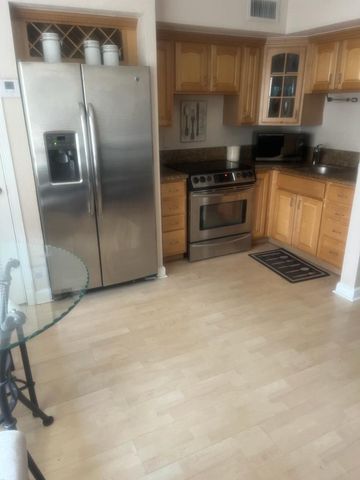 924 SE 2nd Street 20, Fort Lauderdale, FL 33301