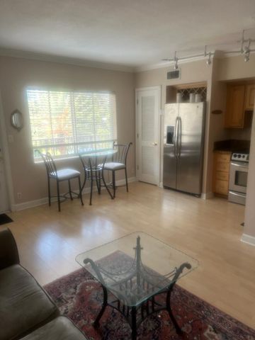 924 SE 2nd Street 20, Fort Lauderdale, FL 33301