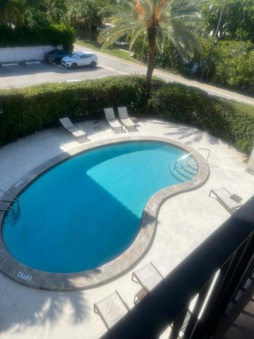 924 SE 2nd Street 20, Fort Lauderdale, FL 33301