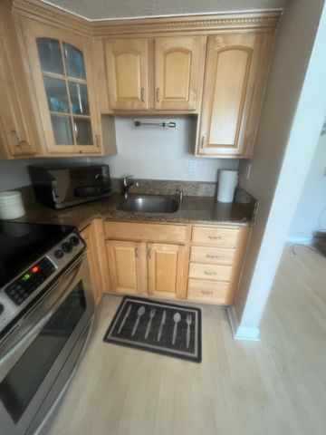 924 SE 2nd Street 20, Fort Lauderdale, FL 33301