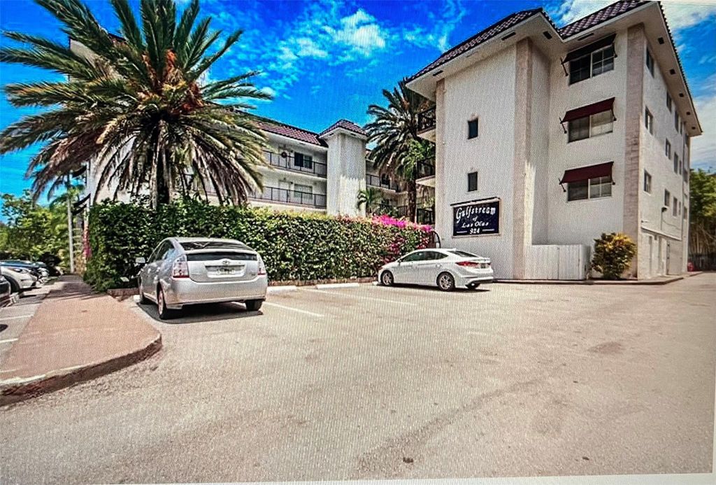 924 SE 2nd Street 20, Fort Lauderdale, FL 33301