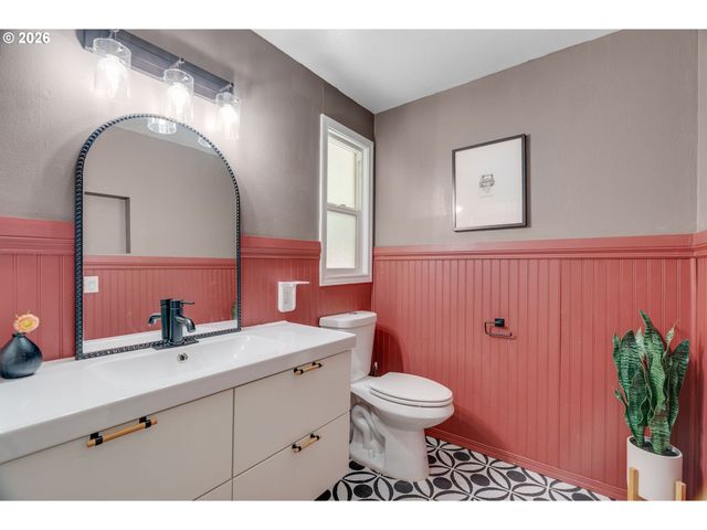 6885 Sw PRINCESS Ave, Beaverton, OR 97008