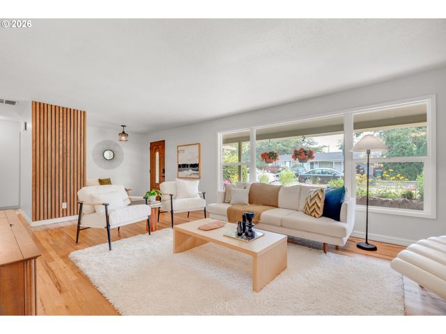 6885 Sw PRINCESS Ave, Beaverton, OR 97008