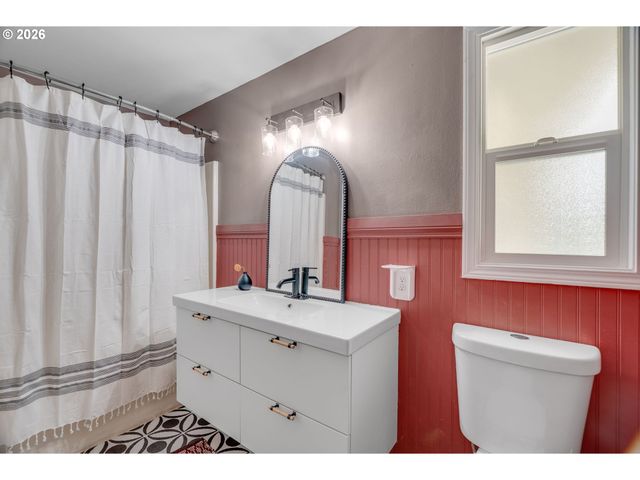 6885 Sw PRINCESS Ave, Beaverton, OR 97008
