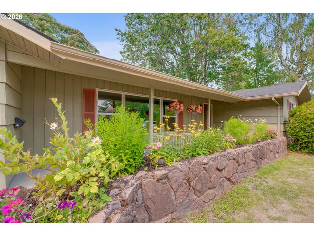 6885 Sw PRINCESS Ave, Beaverton, OR 97008