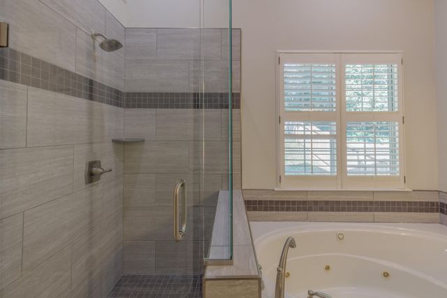 9474 Lazy Circles Drive, Ooltewah, TN 37363