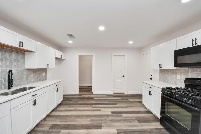 7826 Maverick Trace Lane, Cypress, TX 77433