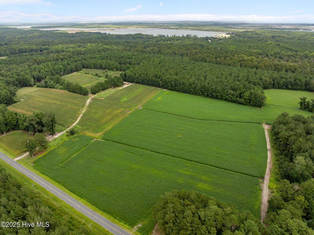 Image 18 of property listing at 0 Sr 1932, Aurora, NC 27806