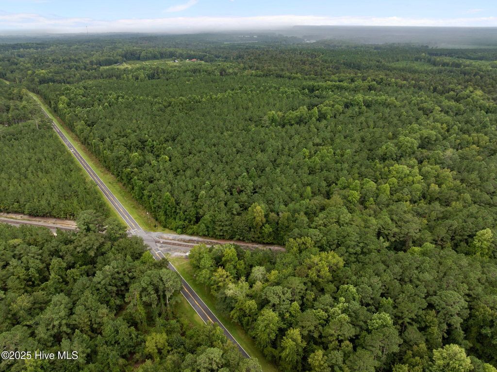 Image 23 of property listing at 0 Sr 1932, Aurora, NC 27806