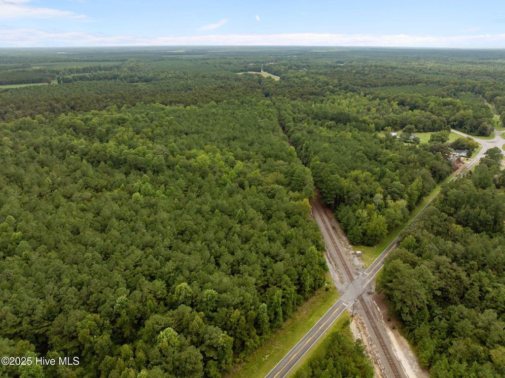 Image 25 of property listing at 0 Sr 1932, Aurora, NC 27806