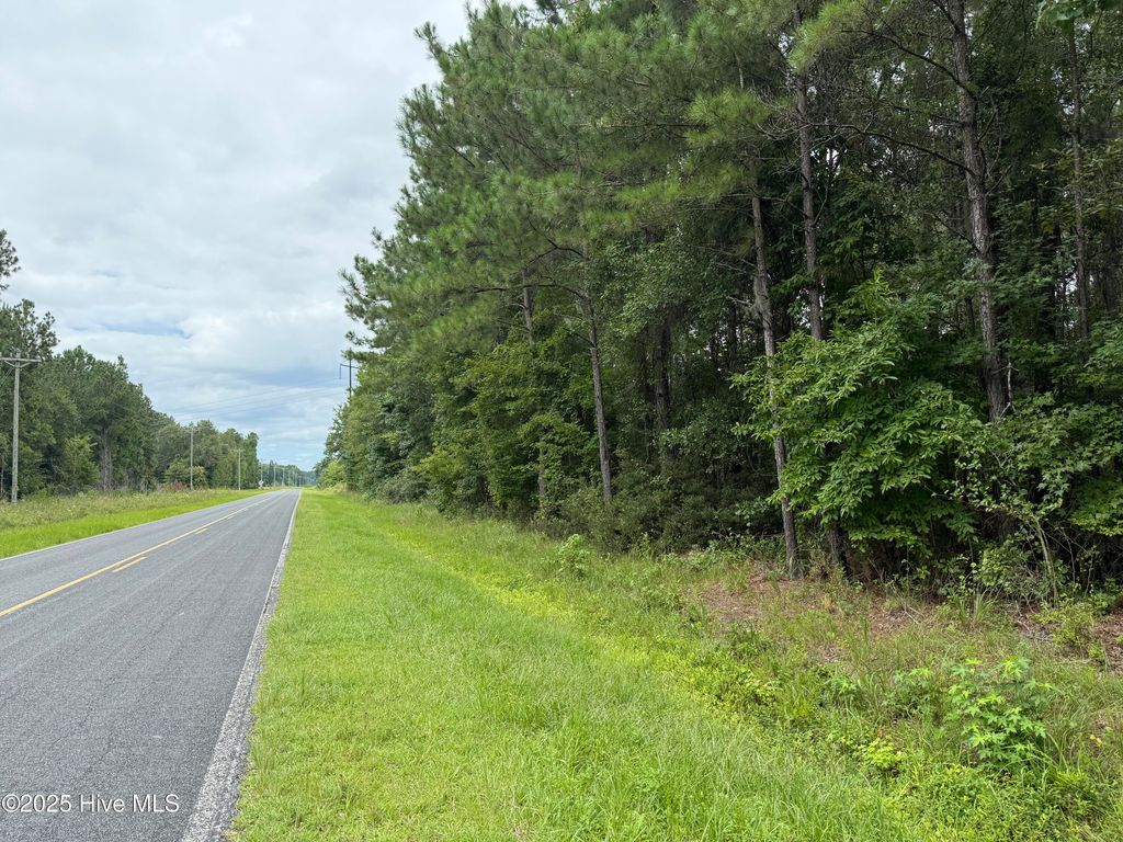 Image 3 of property listing at 0 Sr 1932, Aurora, NC 27806