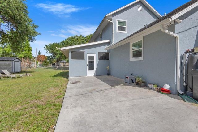 7202 Kenwood Road, Fort Pierce, FL 34951