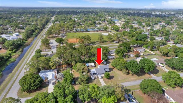 7202 Kenwood Road, Fort Pierce, FL 34951