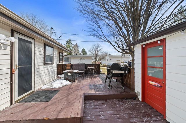 2158 Delafield STREET, Waukesha, WI 53188