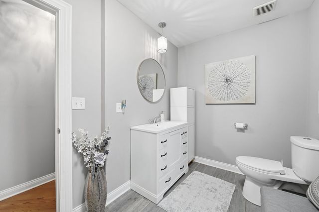 7719 S Rhodes Avenue, Chicago, IL 60619