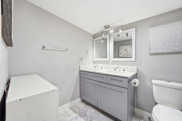7719 S Rhodes Avenue, Chicago, IL 60619