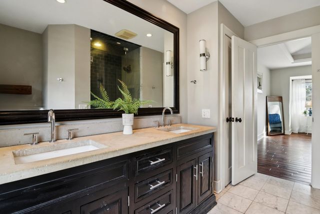 635 Signal Hill Road, North Barrington, IL 60010