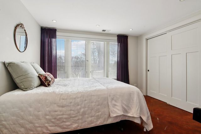 635 Signal Hill Road, North Barrington, IL 60010