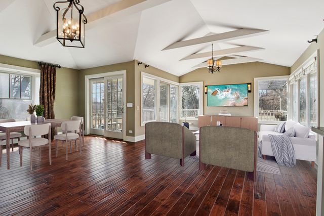 635 Signal Hill Road, North Barrington, IL 60010