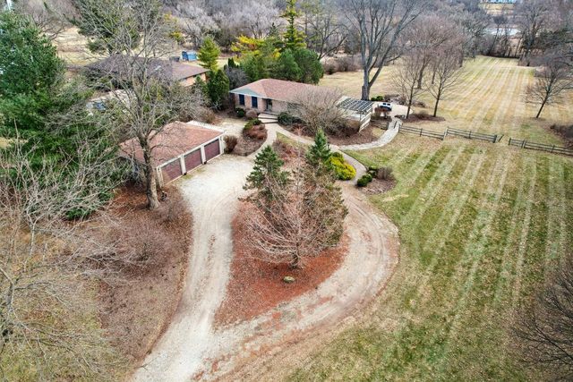 635 Signal Hill Road, North Barrington, IL 60010