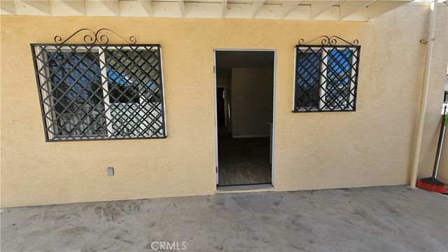 2921 W Florence, Los Angeles, CA 90043